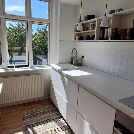 Stor Byggeforeningshus I Roligt Kvarter Apartmán *